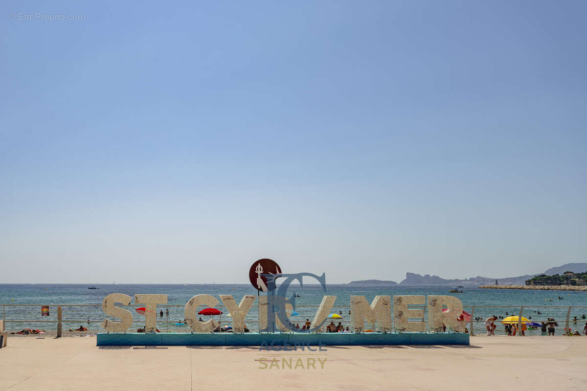 Appartement à SAINT-CYR-SUR-MER