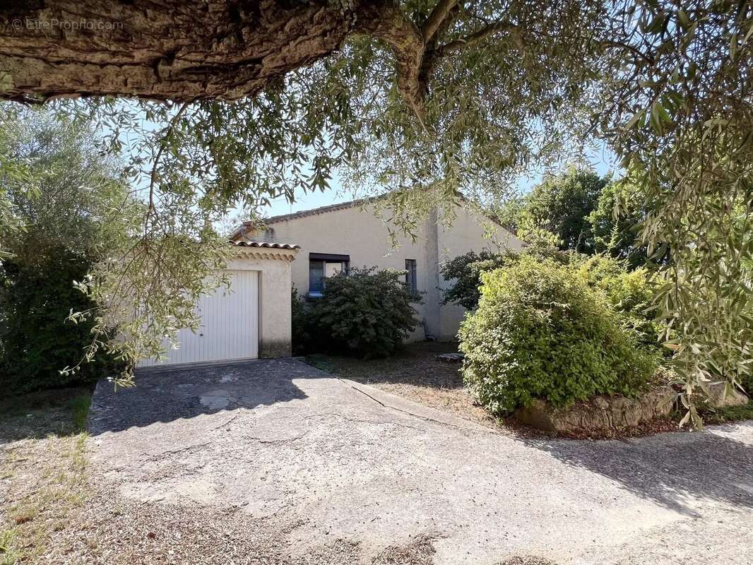 Maison à CAMPS-LA-SOURCE