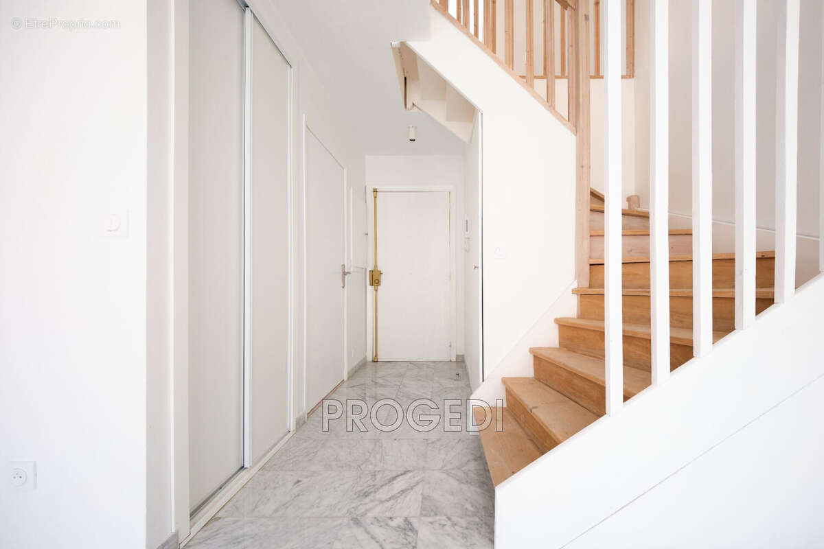 Appartement à BEAUSOLEIL
