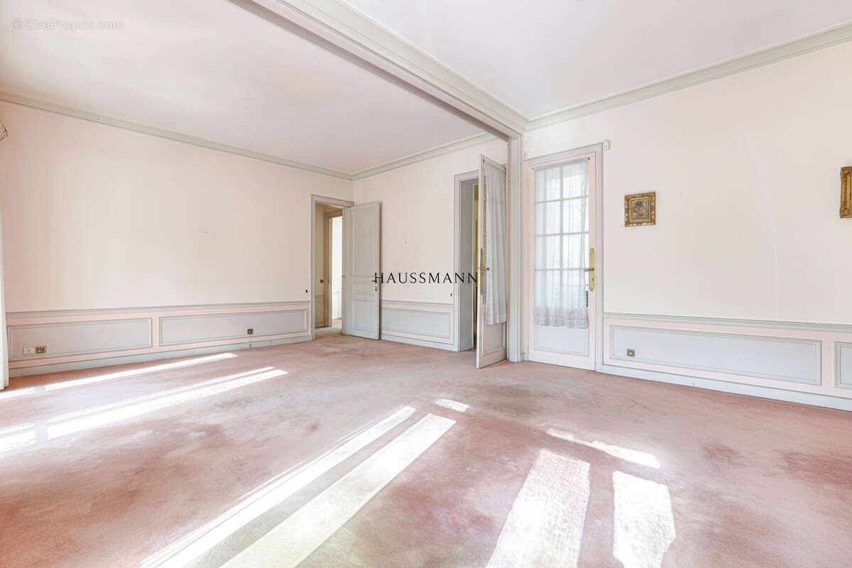 Appartement Paris VII Eme - photo 7