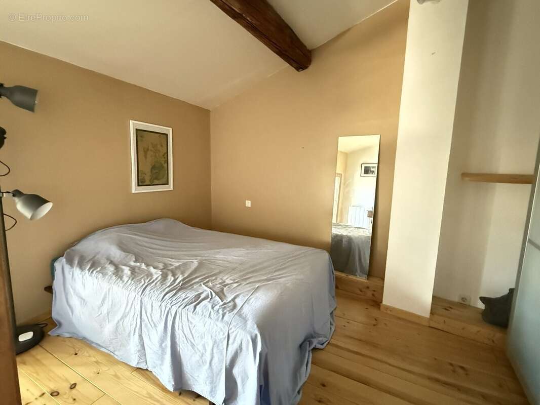 Maison à SAINT-THIBERY