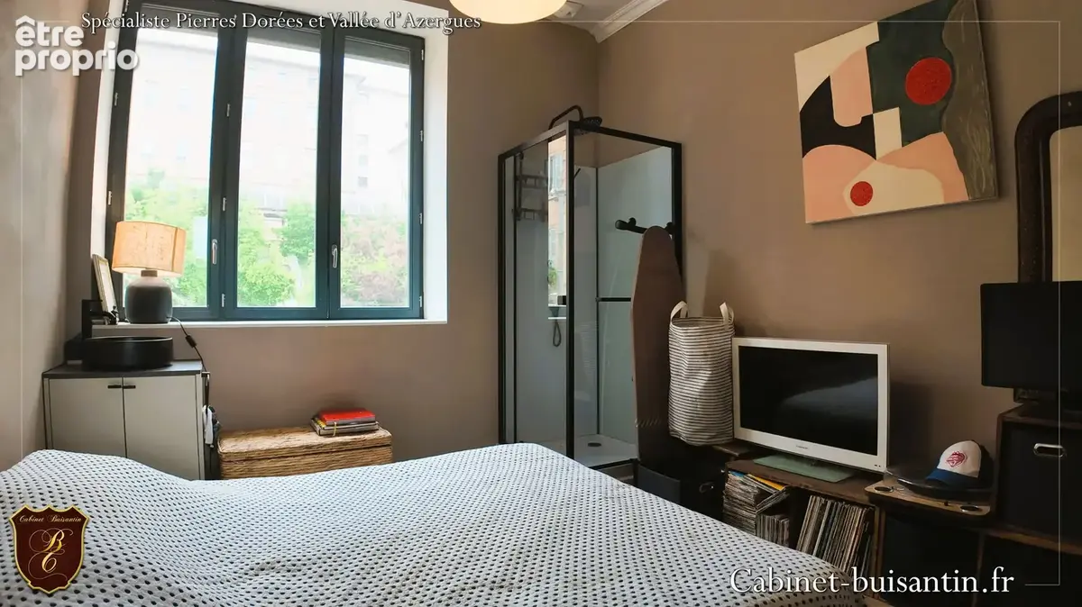 Appartement de 63 m2 à Alix, entièrement rénové - photo 11