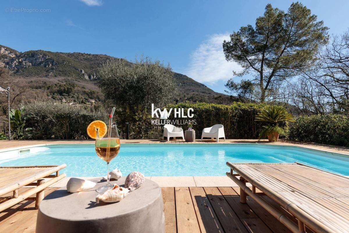 Maison à LE BAR-SUR-LOUP