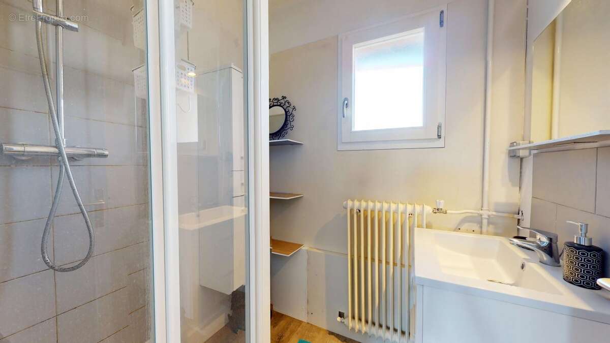 Appartement à LYON-5E