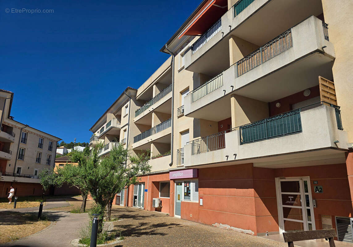 Appartement à LA DESTROUSSE