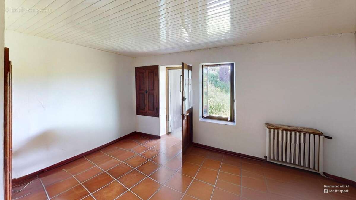 Maison à SAINT-PIERRE-LE-VIEUX