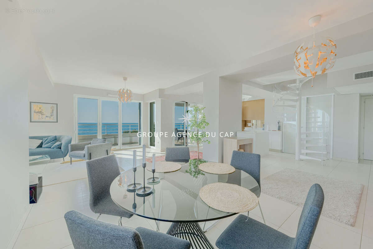 Appartement à SAINT-RAPHAEL