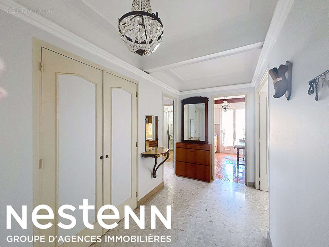 Appartement à VALLAURIS