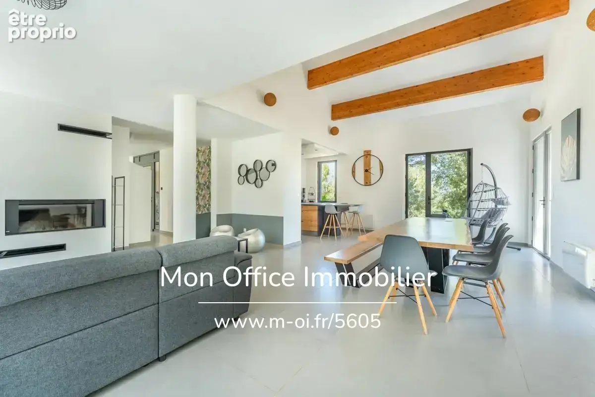 Référence : 7063-MAC - Villa 5 pièces avec piscine, garage et dépendance - photo 14