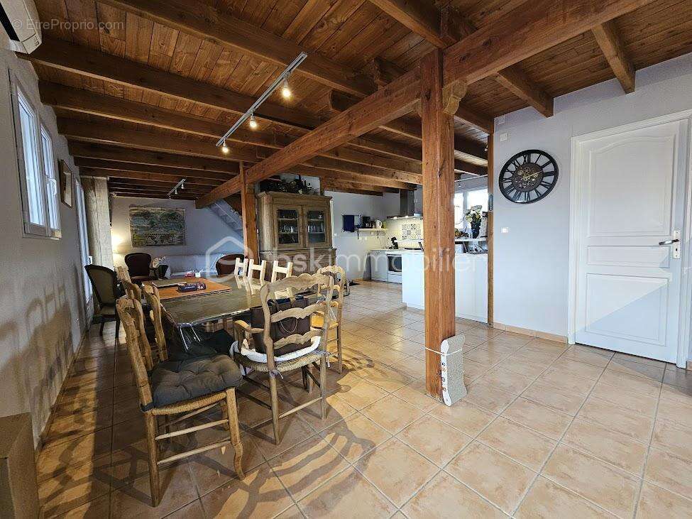 Maison à VALLON-PONT-D'ARC