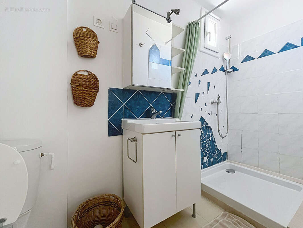 Appartement à MARSEILLE-2E
