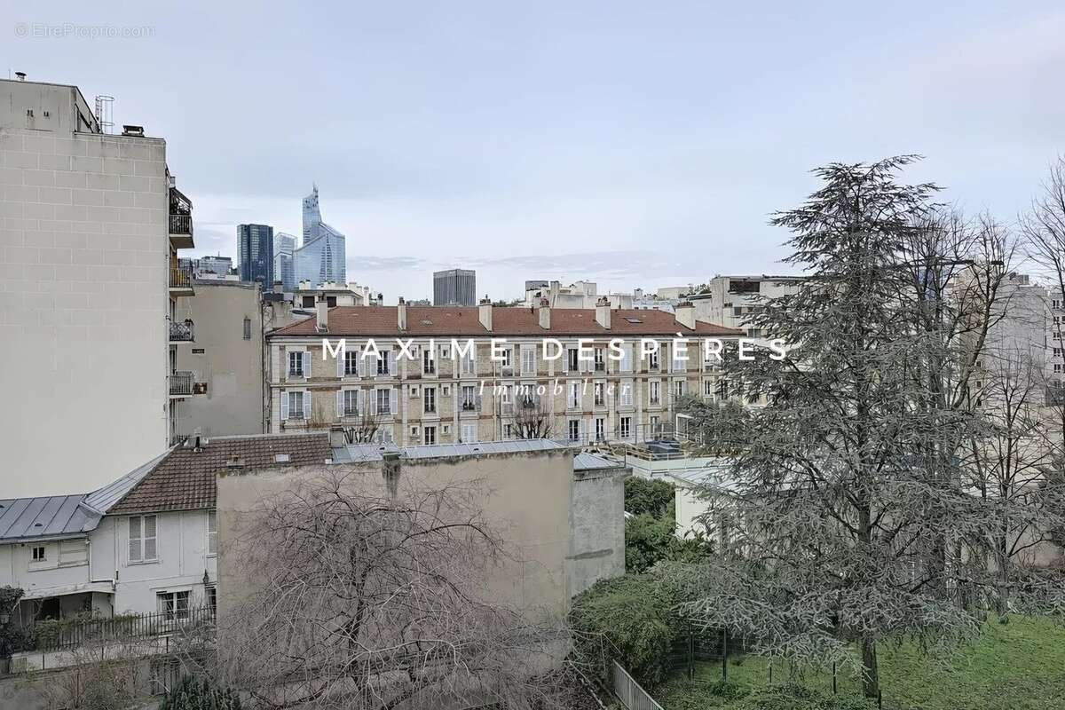 Appartement à NEUILLY-SUR-SEINE