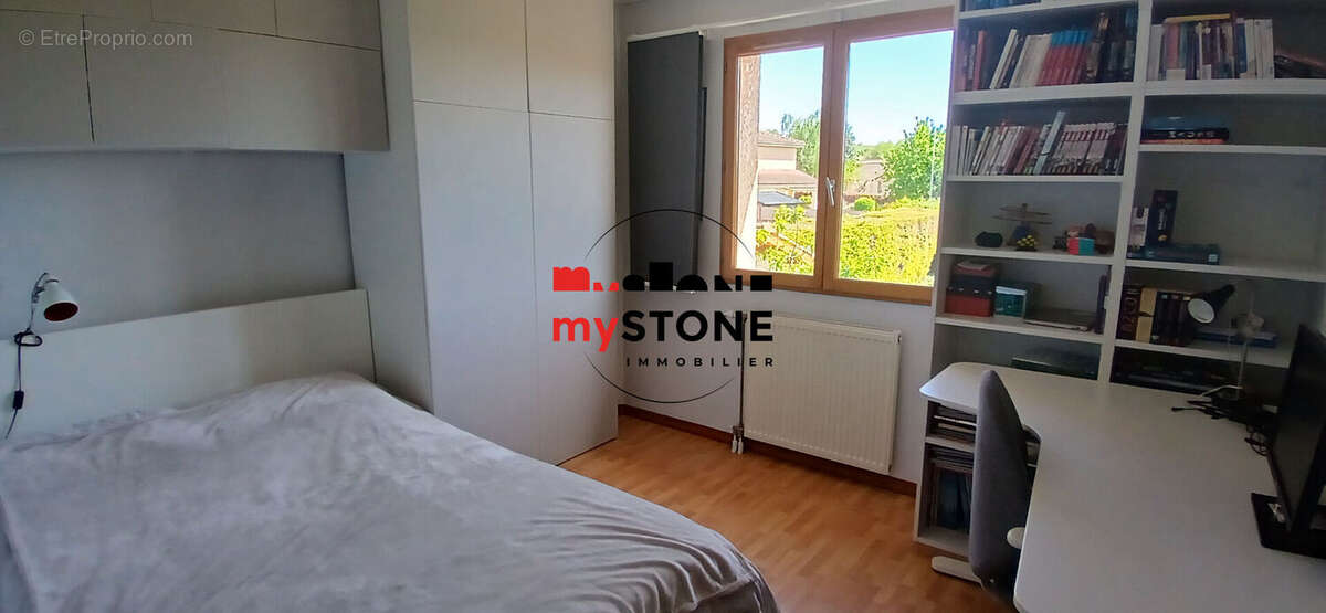 TREVOUX - Villa 164 m² 5 chambres avec piscine sur un terrain de 854 m² - photo 11