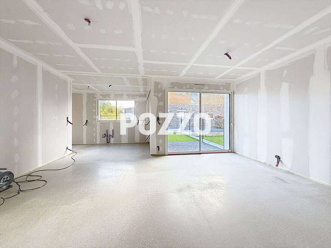 Maison à SAINT-PLANCHERS