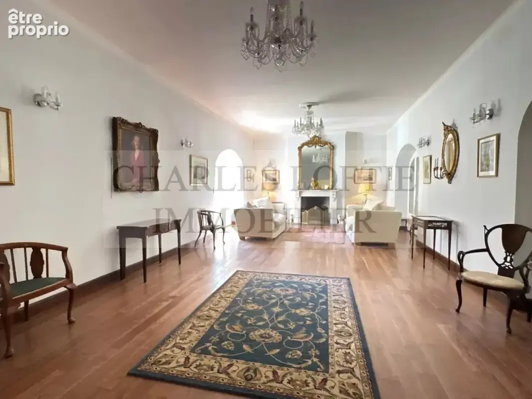 Propriété de caractère avec manoir, maison d’amis, piscine intérieure et 9,8 hectares de terrain, proche Puy-l’Evêque. - photo 12