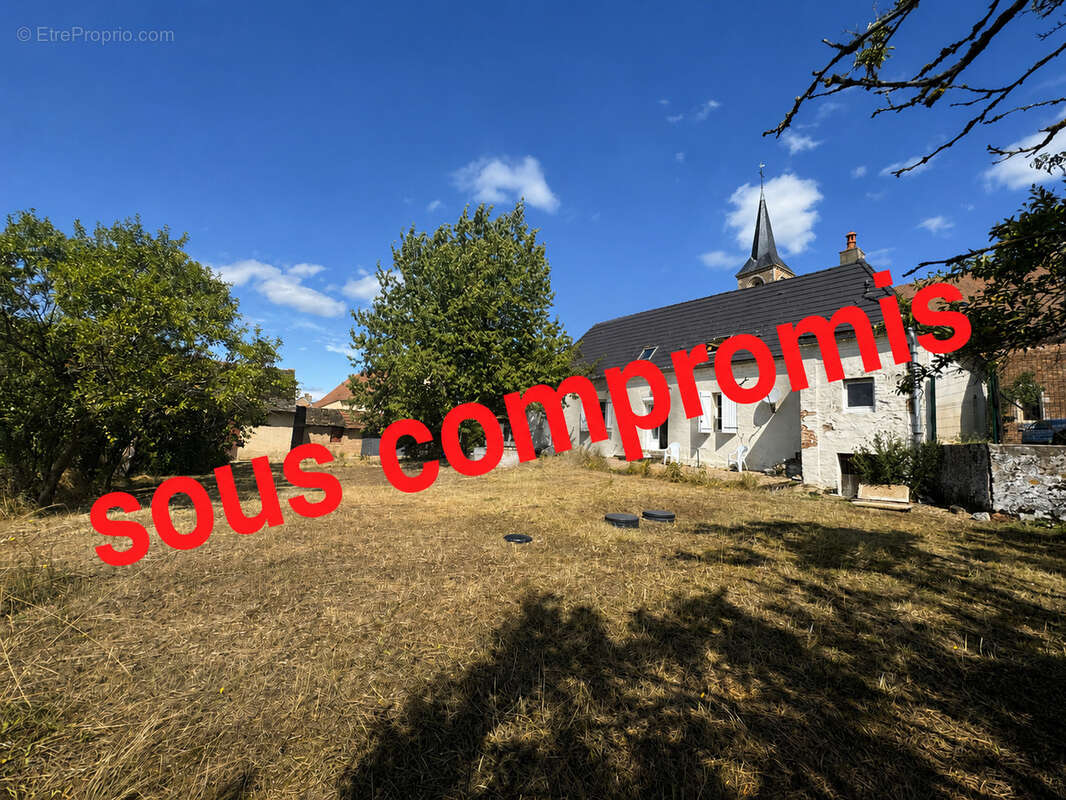 Maison à FRONTENARD