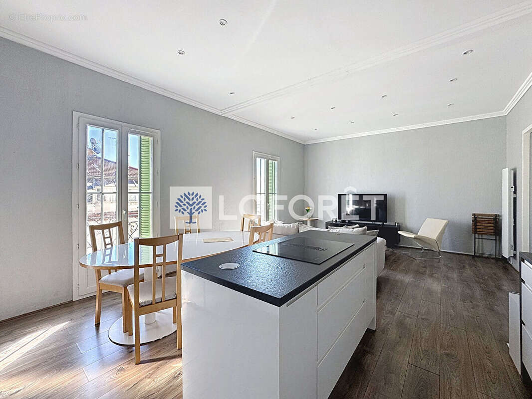 Appartement à BEAUSOLEIL