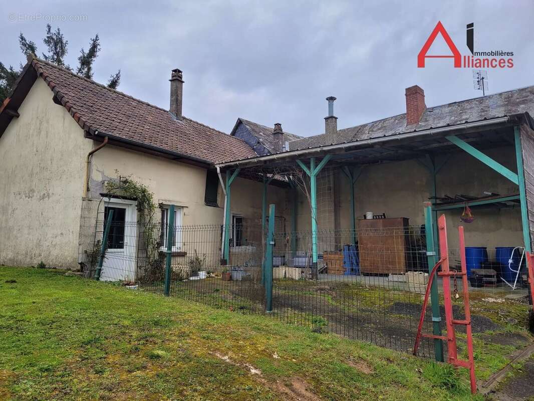 Maison à NEUVILLE-COPPEGUEULE