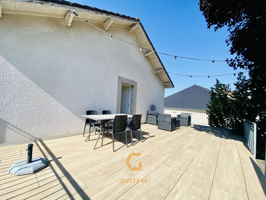 Maison à VAROIS-ET-CHAIGNOT