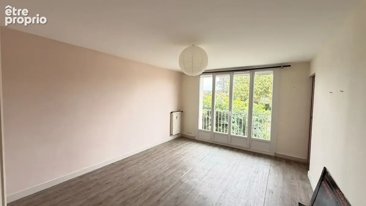 Appartement 73 m2, 3 chambres, balcon et cave - photo 3