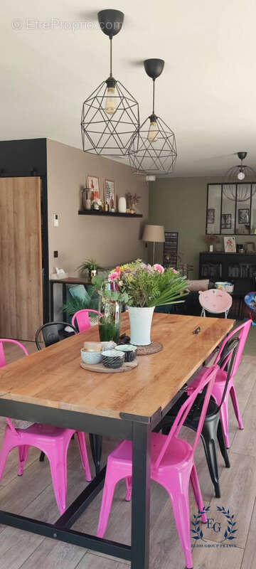 Maison à SAINT-ZACHARIE