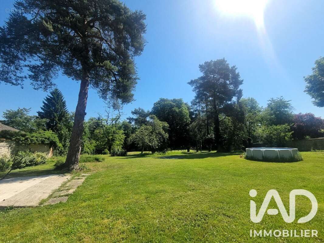 Maison 230 m² à Gironville-Sur-Essonne  - photo 2