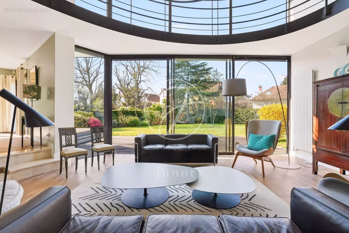 Maison à LE VESINET