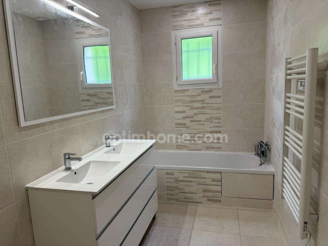 Maison 5 pièces terrain 1126 m² - photo 2