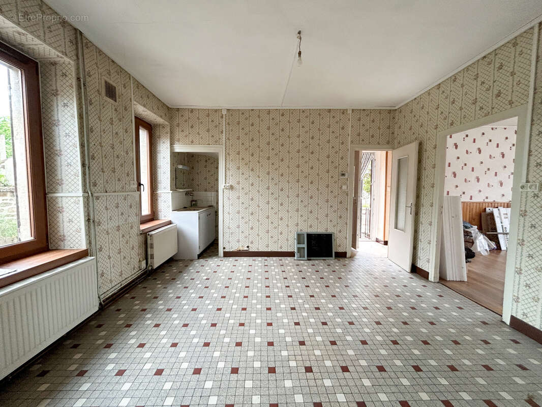 Maison à BEZENET