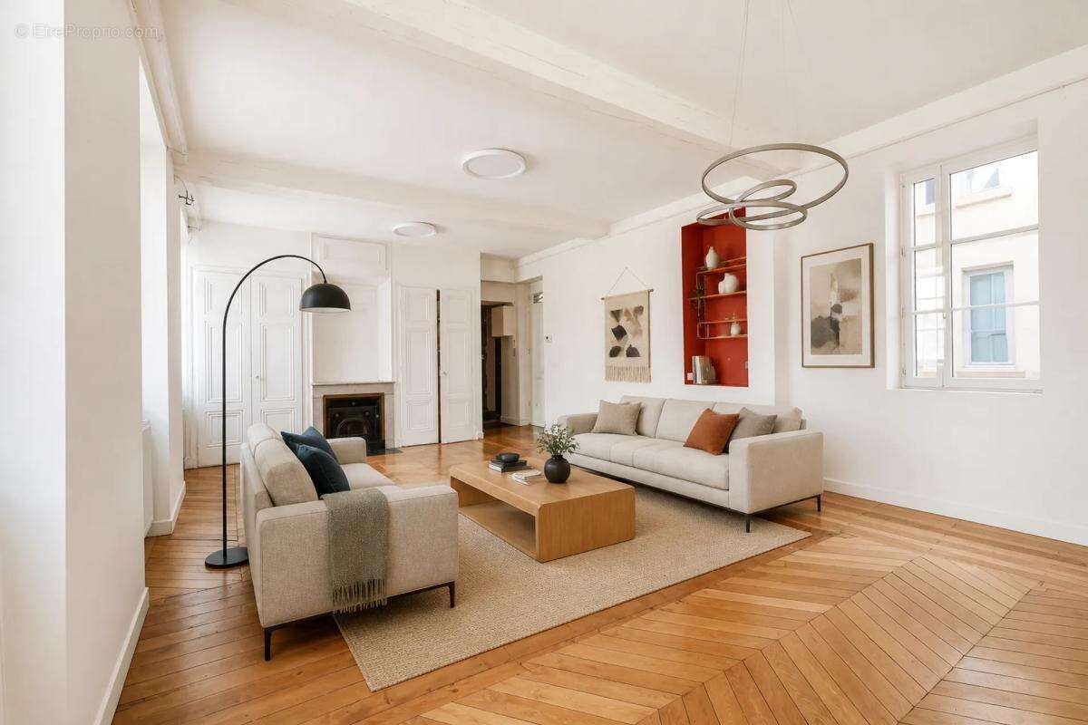 Lyon 1er – place sathonay – élégant t4 de 89,44 m² au cœur d'un immeuble de caractère+cave+grenier - photo 3