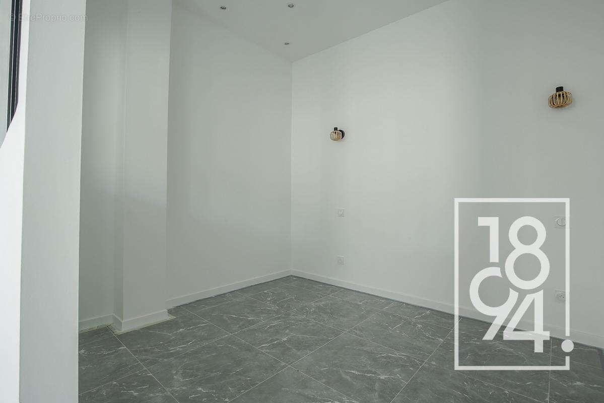 Appartement à MARSEILLE-3E