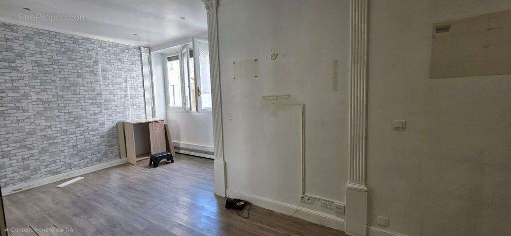 Appartement à PARIS-8E