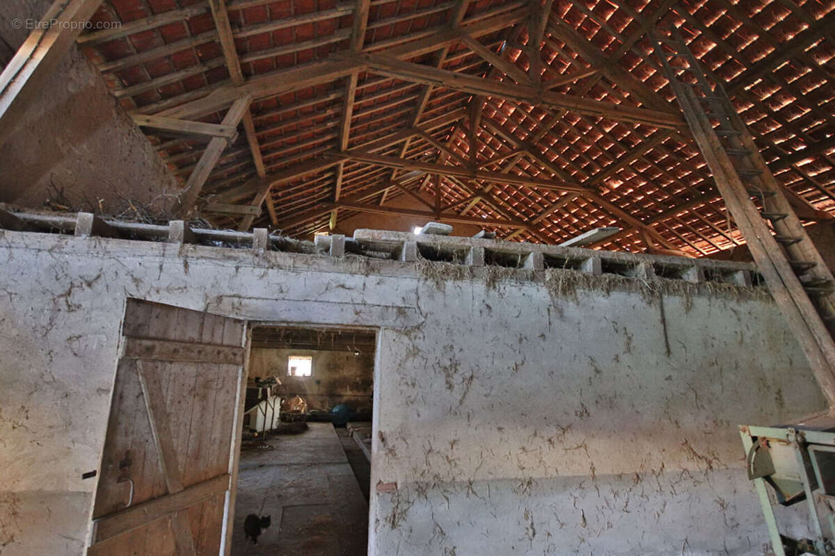Maison à AVERMES