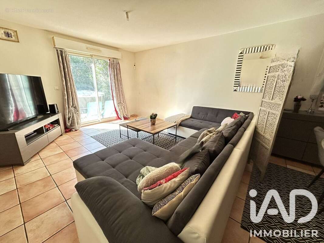 Photo 9 - Maison à ENTRAIGUES-SUR-LA-SORGUE