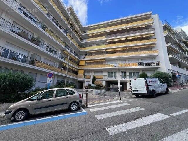 Appartement à LE CANNET