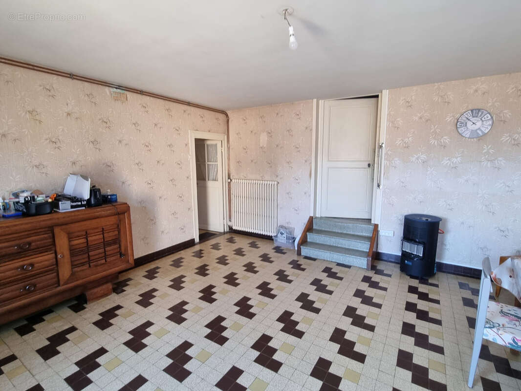 Maison à CHASSIGNOLLES