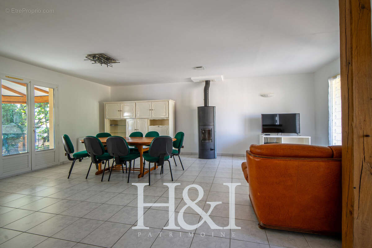 Maison à NIEUIL-L&#039;ESPOIR