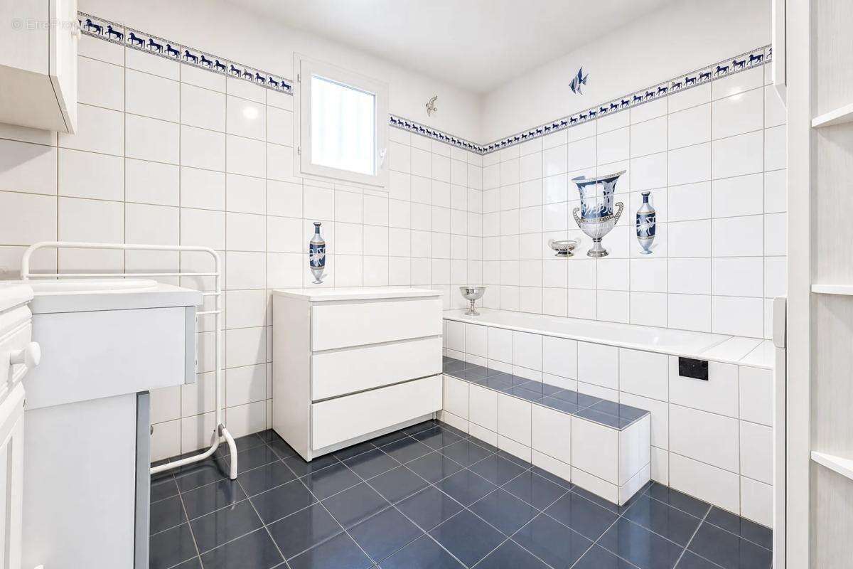 Joli pavillon de 132 m² avec 4 chambres sans vis à vis - photo 7