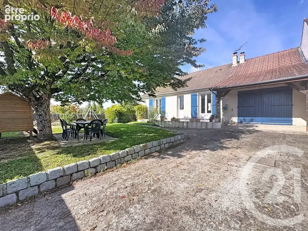 Maison 5 pièces 110 m² à vendre à La Ferte-Saint-Aubin (45240) - photo 2