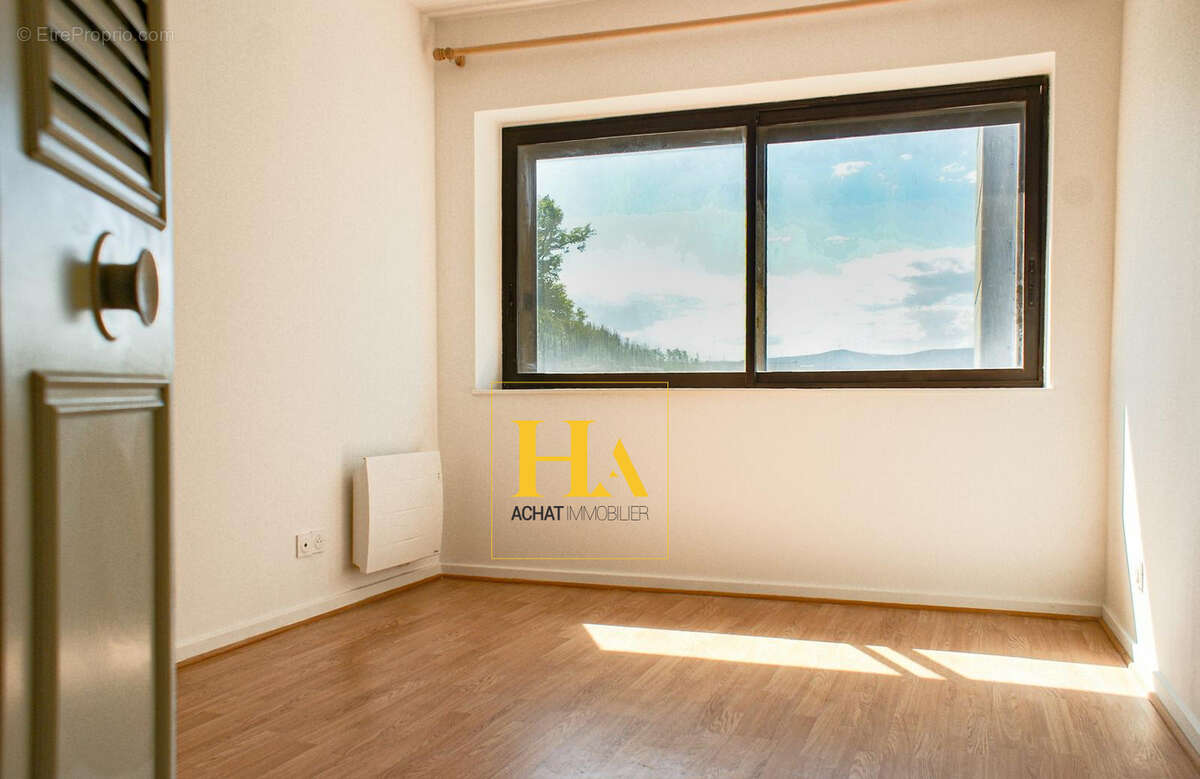 Appartement Montelimar 4 pièce(s) 97 m2 - photo 3