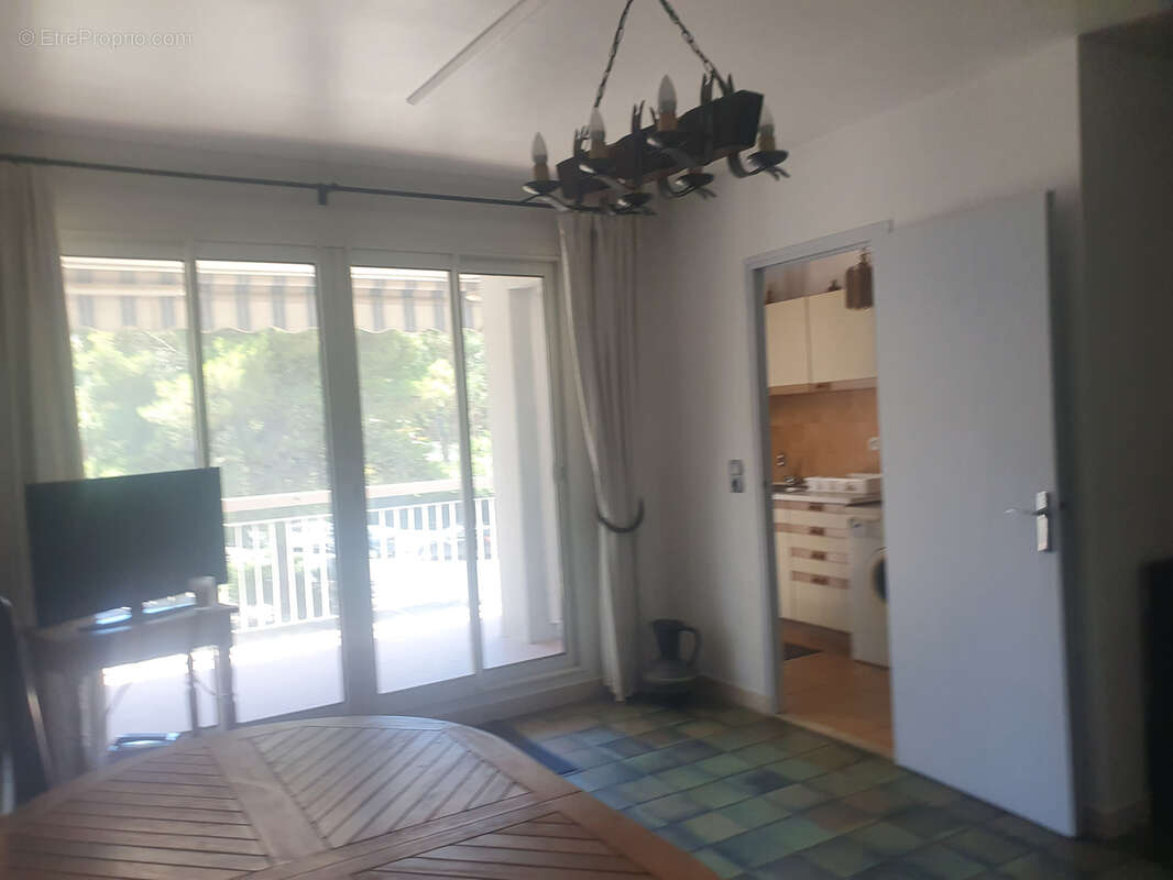 Appartement à acheter avec terrasse à Cavalaire-Sur-Mer - photo 2