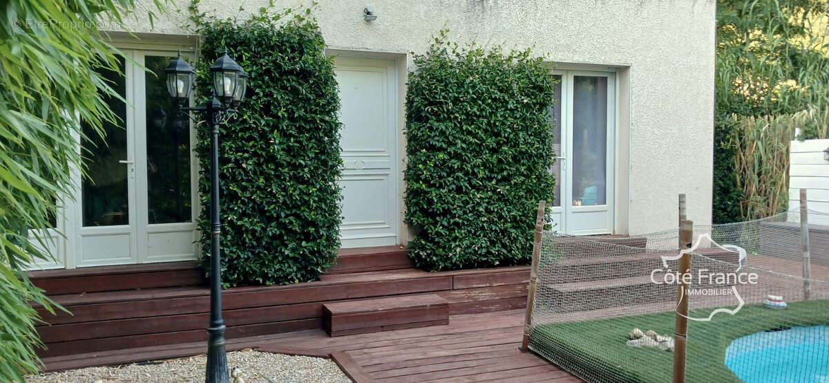 Maison à MOLIERES-SUR-CEZE