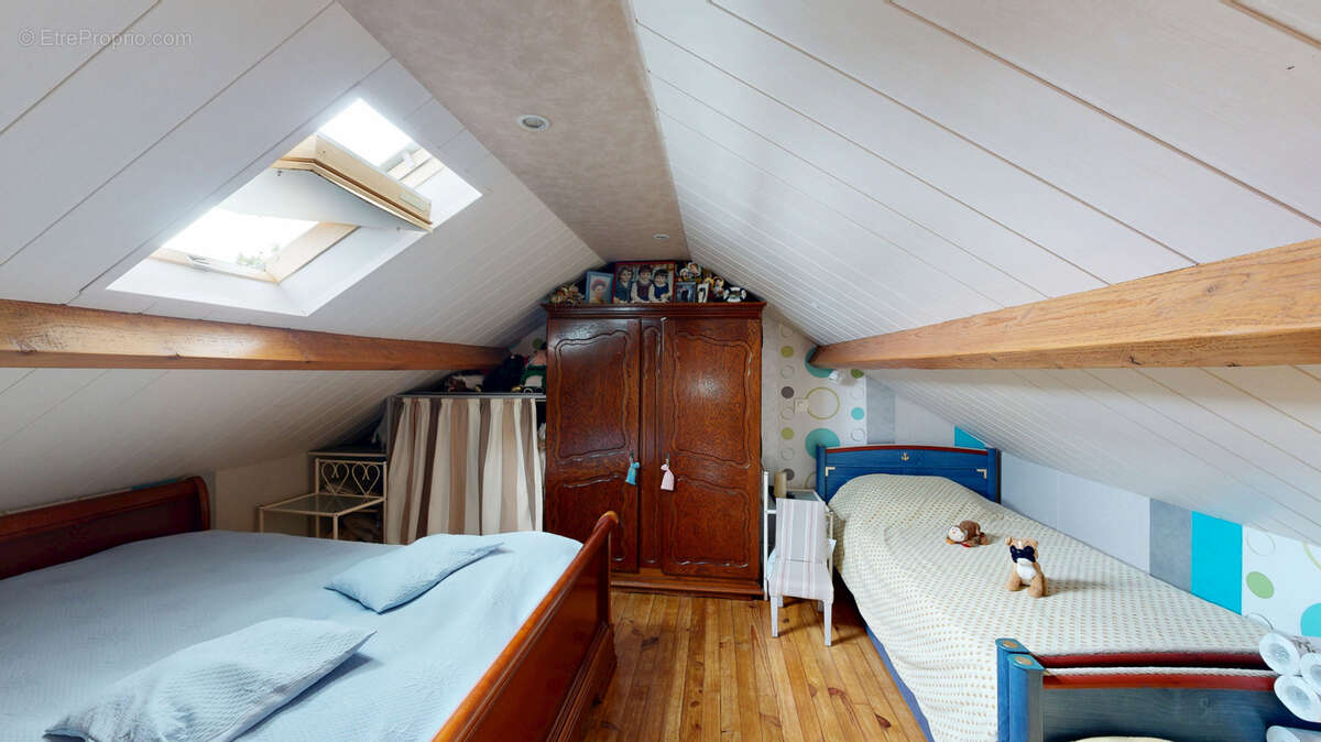 Maison de plain-pied à 1 km de la mer avec garage et dépendance - photo 11