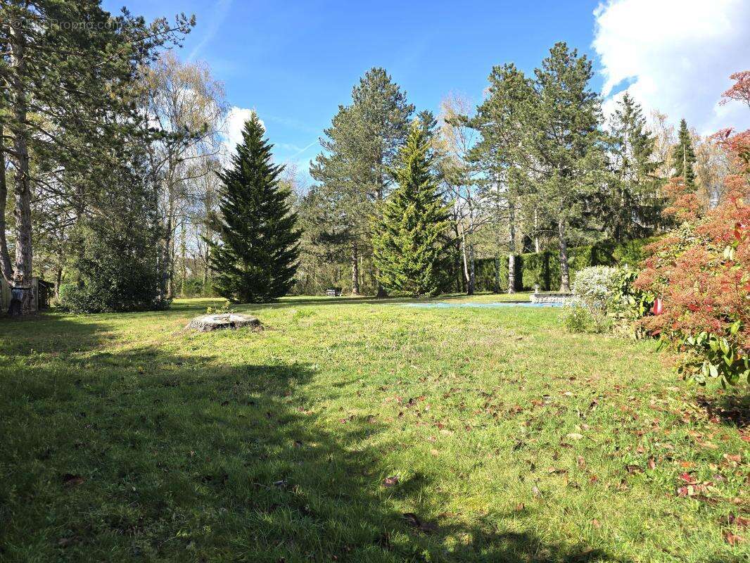 Maison à BAZAINVILLE