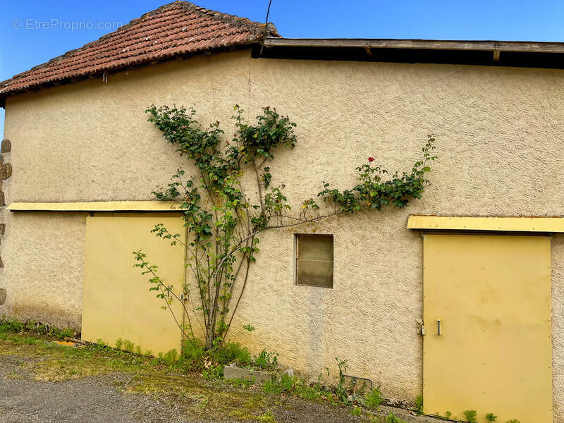 Maison à BASSOUES