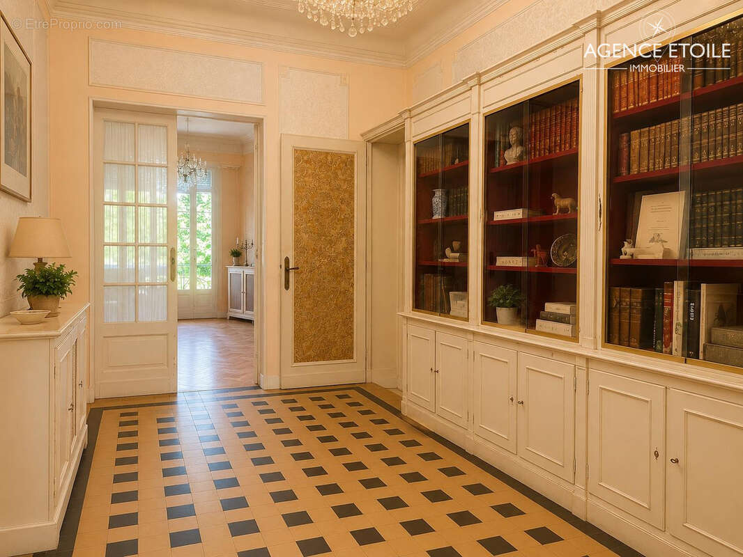 Appartement à MARSEILLE-8E