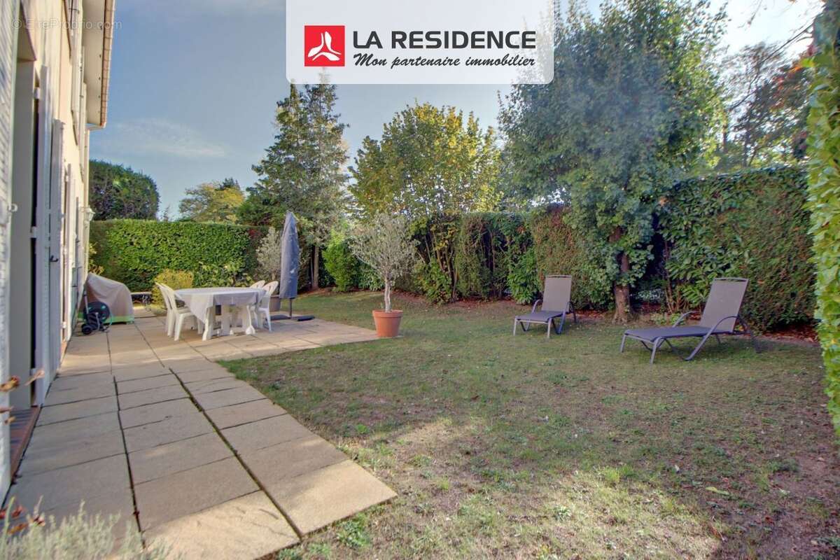 Maison à VERNEUIL-SUR-SEINE