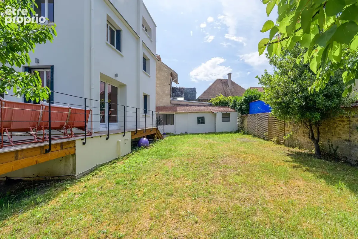 Maison familiale rénovée de 142 m2   4 chambres, jardin et terrasses - photo 22