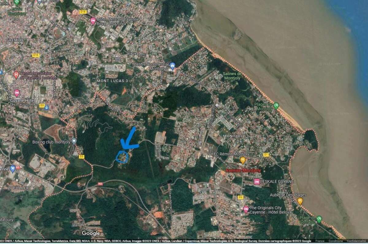 Terrain à REMIRE-MONTJOLY