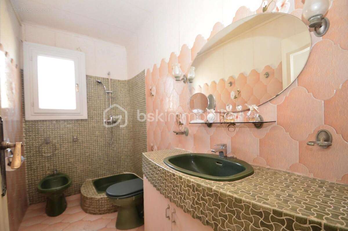 Opportunité rare : maison de 4 appartements indépendants proche de la mer - photo 8